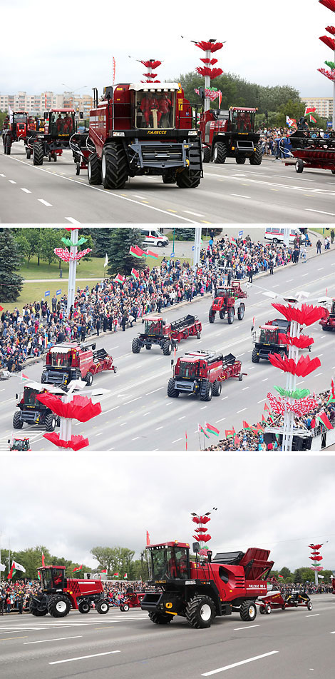 Civilian vehicles parade on Independence Day
