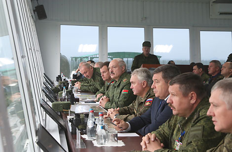 President of Belarus and Commander-in-Chief of the Armed Forces Alexander Lukashenko watched the exercise in the Borisovsky exercise area on the last day of the wargames