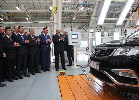New Geely Atlas rolls out at the BelGee car factory