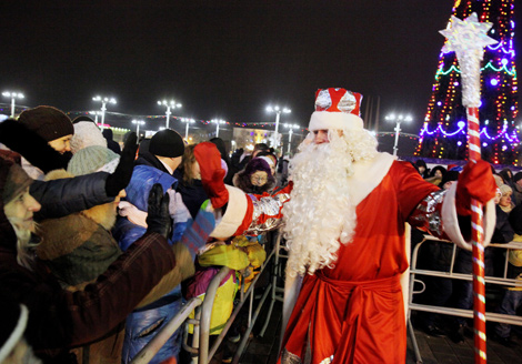 New Year's celebrations near the city's main Christmas tree in Vitebsk
