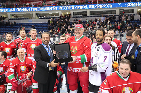 Christmas amateur ice hockey tournament for prize of President of Belarus