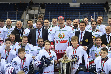 Team of the Belarus President and Minsk Griffons team, the silver medalists of the U15 Golden Puck tournament