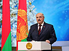 Президент Беларуси Александр Лукашенко на церемонии вручения премий "За духовное возрождение" и спецпремий 2017 года 