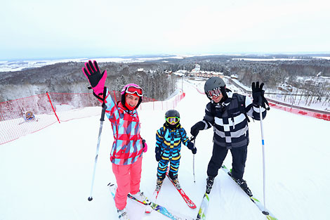 Зимний сезон на горнолыжных курортах Беларуси: активный отдых, соревнования и весёлый Всемирный день снега-2018