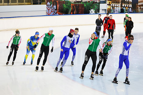 Speed skaters train ahead of the 2018 Olympics in PyeongChang