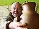 Valery Lappo, a potter in Ivenets
