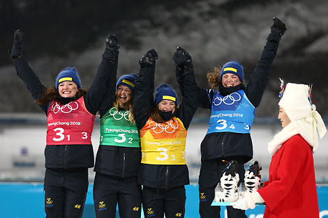 Серебро завоевали шведки Линн Перссон, Мона Брорссон, Анна Магнуссон и Ханна Эберг