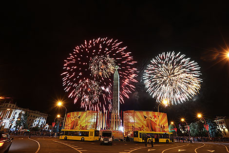 Spectacular fireworks wrap up Victory Day celebrations in Belarus
