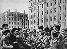 "Мы з Берліна!". Як сустракалі пераможцаў і святкавалі перамогу ў 1945-м