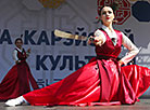 Праздник корейской культуры в Минске: танцы с ножами, уроки каллиграфии и дегустация блюд национальной кухни