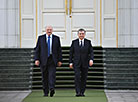 Церемония официальной встречи Президента Беларуси Александра Лукашенко Президентом Узбекистана Шавкатом Мирзиеевым 