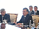 Шавкат Мирзиеев во время переговоров в расширенном составе