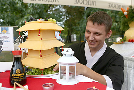 Aleksei Movshovich and his Cheese Pagoda