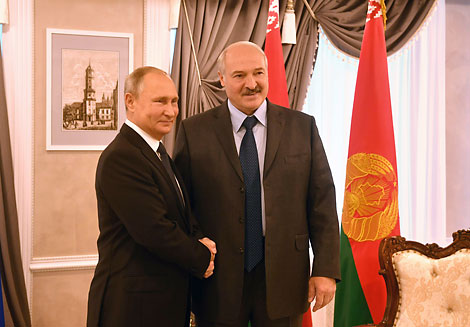 Владимир Путин и Александр Лукашенко  