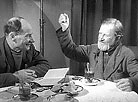 Народный поэт БССР Я. Колас и 99-летний белорусский партизан В.И. Талаш во время встречи в Москве. Февраль-март 1943 г. 