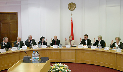 Выборы-2015 в Беларуси: РЕГИСТРАЦИЯ  КАНДИДАТОВ НА ПОСТ ПРЕЗИДЕНТА 