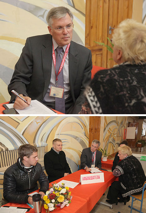 International observer, Chargé d’Affaires ad interim of the USA in Belarus Scott Rauland at polling station No. 16 in Vitebsk