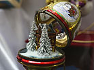 Unique Christmas tree decorations from around the world on display in Minsk