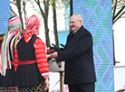 Президент Беларуси на финальном концерте творческого марафона "Возрождение", посвященного 30-й годовщине катастрофы на Чернобыльской АЭС, в Ельске