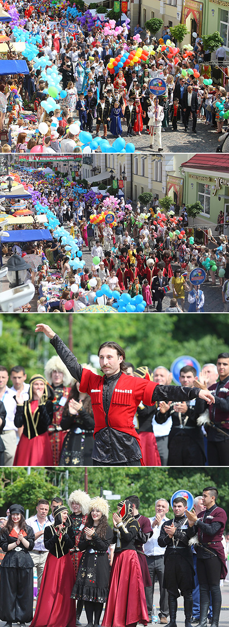 Театрализованное шествие XI Республиканского фестиваля национальных культур