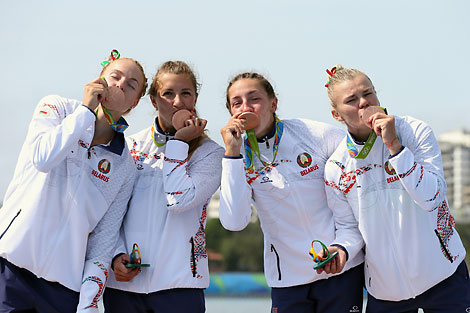 Рио-2016: обладательницы бронзовых медалей Маргарита Махнева, Надежда Лепешко, Ольга Худенко и Марина Литвинчук