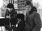 Рэжысёр Віктар Тураў (справа) на здымках тэлеверсіі "Палескай хронікі". 1984 год