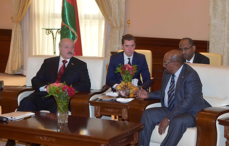 Belarus President Alexander Lukashenko and Sudan President Omar Hassan Ahmad al-Bashir hold a one-on-one meeting