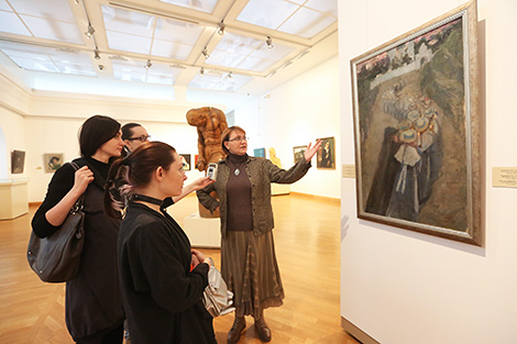 Tour of Minsk Through Eyes of Artists expo