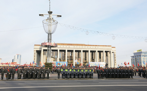 Урачысты марш да 100-годдзя міліцыі прайшоў у Мінску