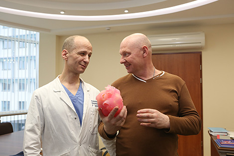 Heart surgeon Vladimir Andrushchuk and patient Leonid Vokhmin