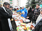 Blessing of Easter cakes in the Holy Virgin Protection Cathedral in Vitebsk