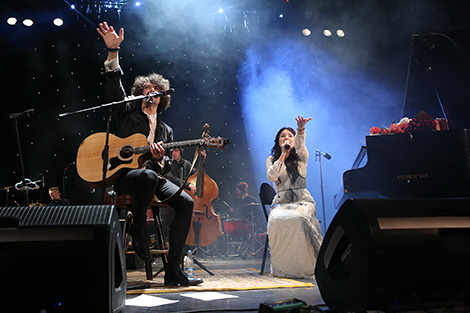 Kseniya Zhuk and Artyom Lukyanenko duet