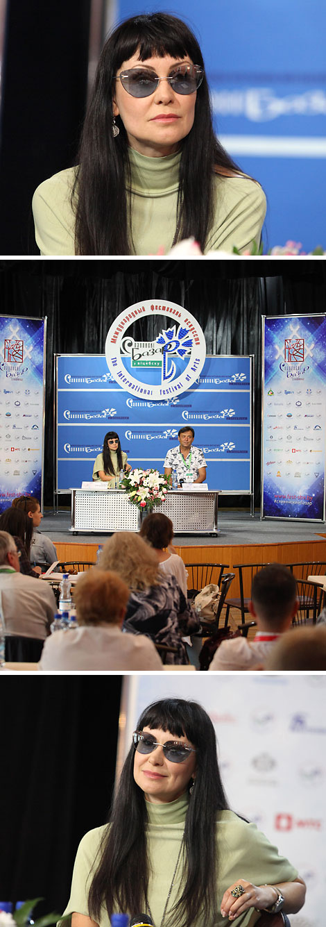 Zvyozdny Chas event with actress Nonna Grishaeva