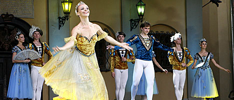 Вечары тэатра ў замку Радзівілаў