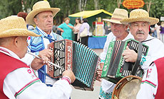 ХVІІІ Міжнародны фестываль народнай музыкі "Звіняць цымбалы і гармонік"