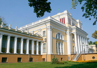 Palace of the Rumyantsevs and the Paskeviches today