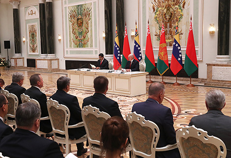 Belarus, Venezuela eager to build up cooperation within two years