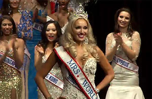Belarus’ Marina Alekseichik wins Mrs. World 2014 title Belarus’ Marina Alekseichik wins Mrs. World 2014 title