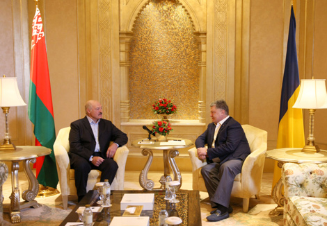 Lukashenko, Poroshenko meet in UAE