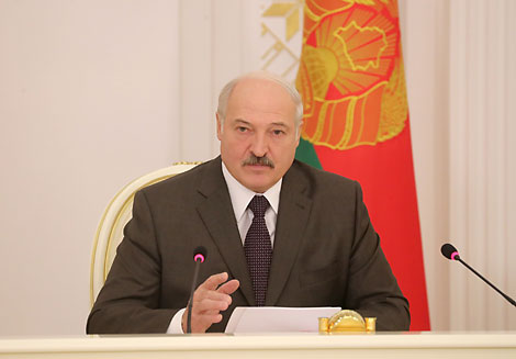 Lukashenko outlines priorities for Belarus President Administration