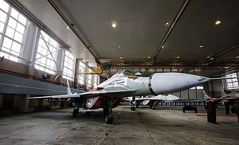 Belarus hands over four MiG-29 aircraft to Serbian army