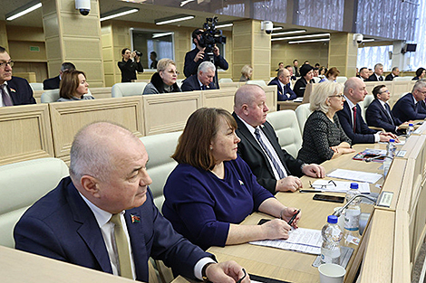 Senators ratify Belarus-Tajikistan agreement on mutual trade promotion