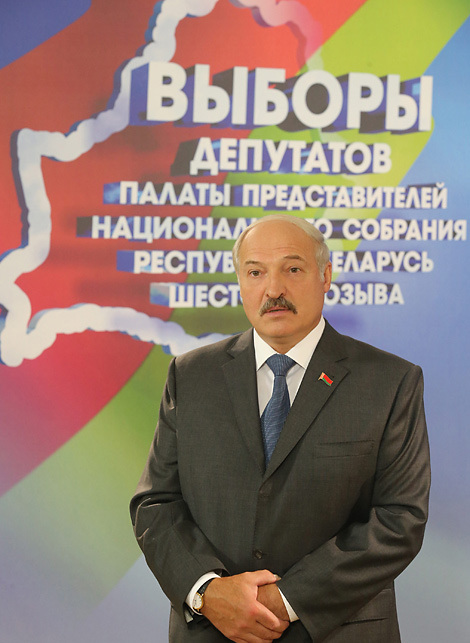 Александр Лукашенко: Депутаты должны быть более политически активны внутри страны и на международной арене