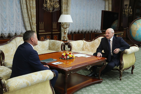 Лукашенко предлагает Вологодской области разработать совместные производства в интересах всей России