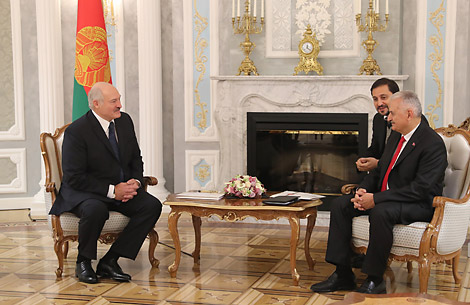 Лукашенко видит хорошие перспективы для развития торговли с Турцией