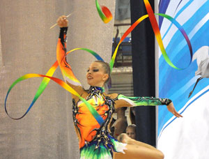 Мелитина Станюта завоевала золото в многоборье на этапе Кубка мира по художественной гимнастике в Румынии
