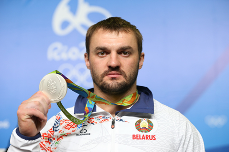 Белорусский тяжелоатлет Вадим Стрельцов стал серебряным призером Олимпиады