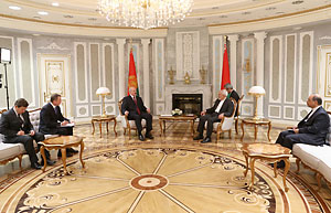 Лукашенко намерен в скором времени посетить Иран