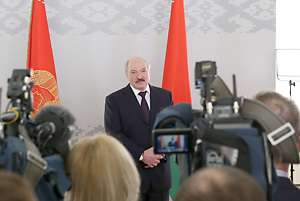В ситуации выбора Беларусь всегда будет на стороне России - Лукашенко