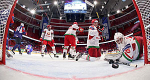 Хоккеисты сборной Беларуси одержали первую победу на чемпионате мира в Стокгольме